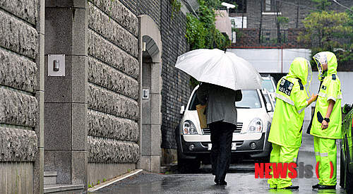 associate_pic4