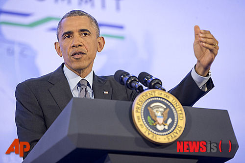 【워싱턴=AP/뉴시스】6일(현지시간) 버락 오바마 미국 대통령이 국무부에서 열린 기자회견을 통해 '미국-아프리카 정상회의'를 마친 후 기자회견에서 발언을 하고 있다. 2014.08.07 