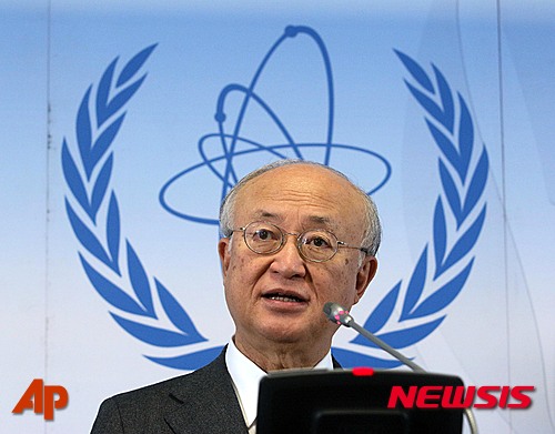 【빈=AP/뉴시스】아마노 유키야(天野之彌) 국제원자력기구(IAEA) 사무총장이 7일(현지시간) 오스트리아 빈에서 기자회견을 열어 북한의 유엔 안보리 결의안 준수를 촉구하고 있다. 2016.03.08 