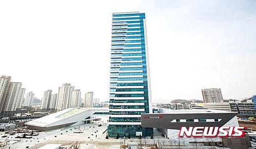 (강원 원주혁신도시 국민건겅보험공단 사옥 전경)