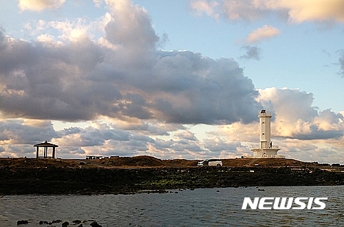 【제주=뉴시스】제주지방기상청은 21일 제주지역은 대체로 구름 많고 바람이 많이 불겠다고 예보했다. (사진=뉴시스DB)