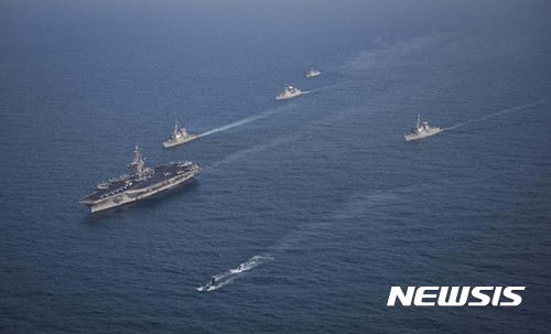 【서울=뉴시스】 미국 핵추진 항공모함이 참여한 한미 연합 해상훈련. (뉴시스DB)