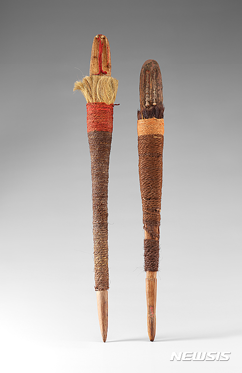 【서울=뉴시스】인형목장구(人形木杖具),기원전 17~15세기, 나무, 길이 66.5㎝ 