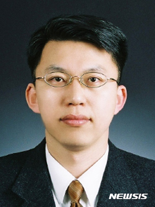 associate_pic