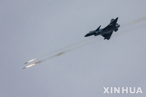 중국 외교·국방부, 미중 전투기 초근접 비행 관련 "美 근접정찰 중단해야” 