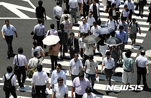 일본 내년 봄 대졸 예정자 벌써 70% 이상 직장 잡았다