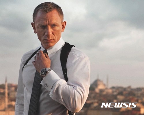 대니얼 크레이크, 007 복귀···아델 주제곡 불러