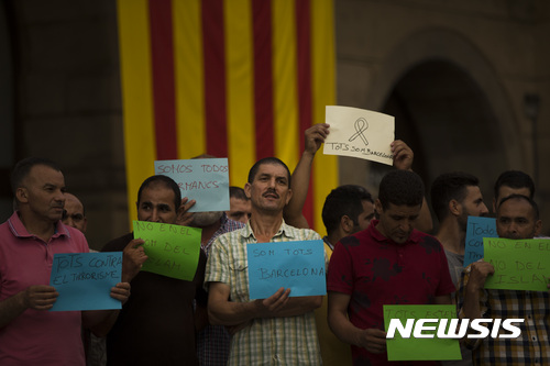 스페인까지 덮친 IS 테러··· ’이슬람포비아' 확산 우려