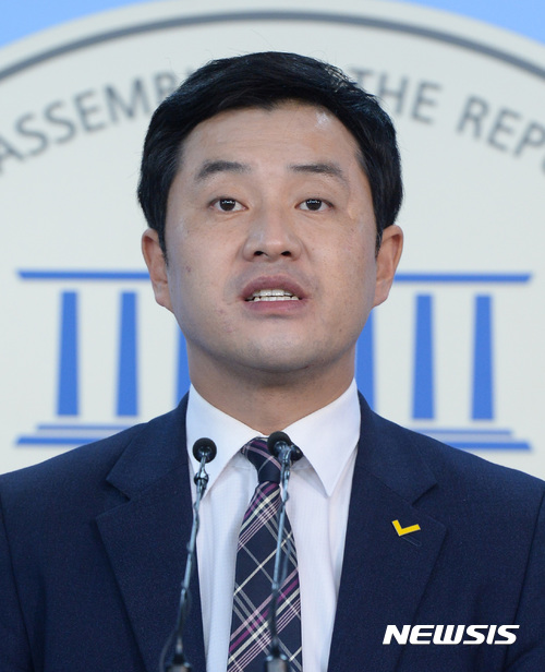associate_pic4
