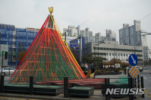 서울은 미리 크리스마스…서울광장 등 성탄트리 켜진다