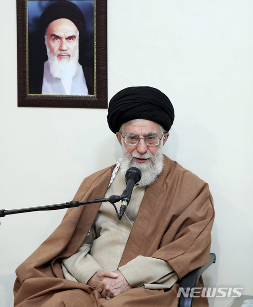 【테헤란=AP/뉴시스】 이란 최고지도자 아야톨라 알리 하메네이. 2018. 1. 2. 