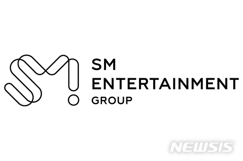 SM 엔터, 배용준 '키이스트' 인수…드라마·방송 제작