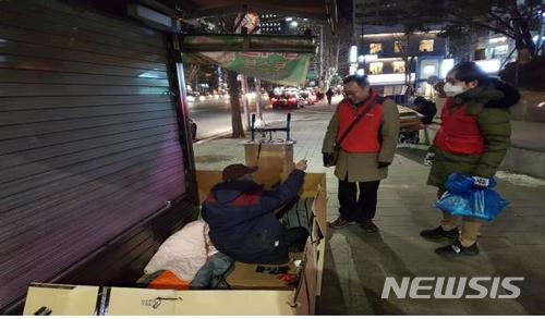 올겨울 노숙인 日평균 786명 서울시 응급잠자리서 한파 견뎠다