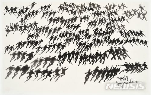 【서울=뉴시스】 이응노, 군상(people),1987_한지에 수묵_Ink on Korean paper_35x56cm