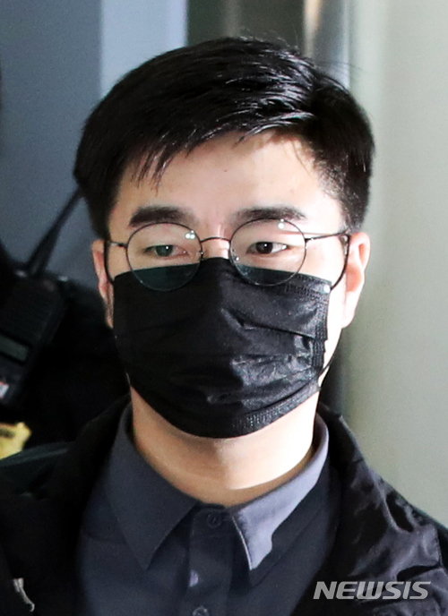 associate_pic4