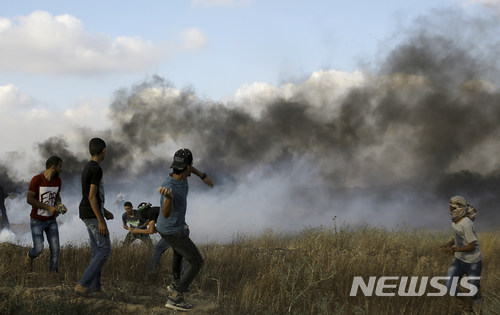 이스라엘군, 가자지구 보복 공습...팔레스타인 10대 사살