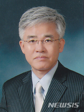associate_pic4
