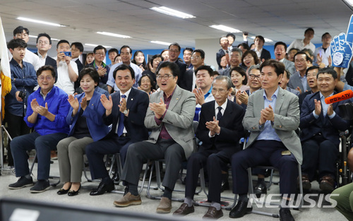 associate_pic4