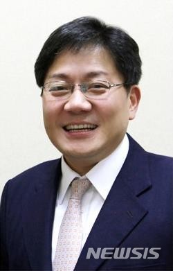 [속보]서울대 총장에 강대희 의대 교수 최종 선출 