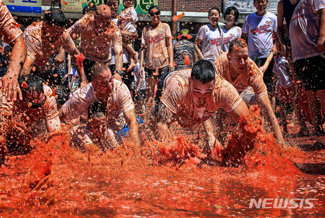 (사진은 지난해 축제장면)