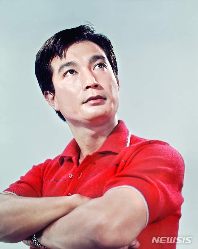 associate_pic