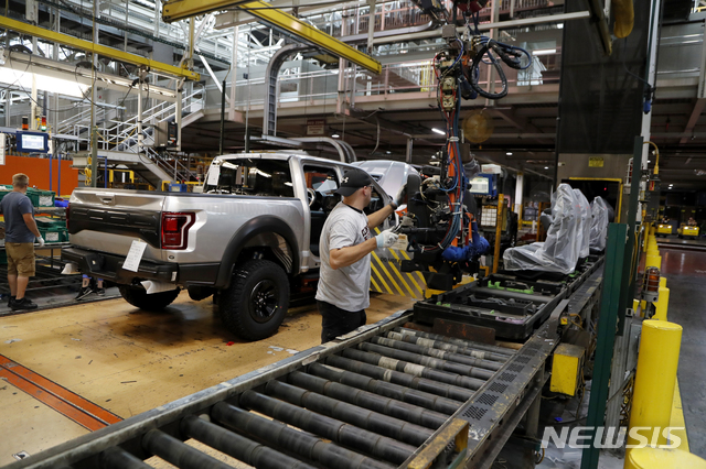 9월 미국 산업생산 0.4%↓..."GM 파업에 차생산 감소"