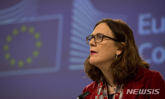 European Union Trade Commissioner Cecilia Malmstrom speaks during a media conference at EU headquarters in Brussels, Friday, Jan. 18, 2019. The European Union is insisting to keep agriculture out of the EU-US trade negotiations despite the wishes from Washington to include the vast sector. (AP Photo/Virginia Mayo)