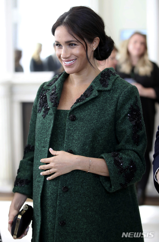 【런던=AP/뉴시스】지난 3월 임신한 상태로 영국 런던에서 열린 왕실 행사에 참가한 마클 왕자비. 2019.06.02.