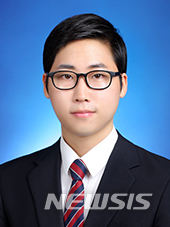 associate_pic