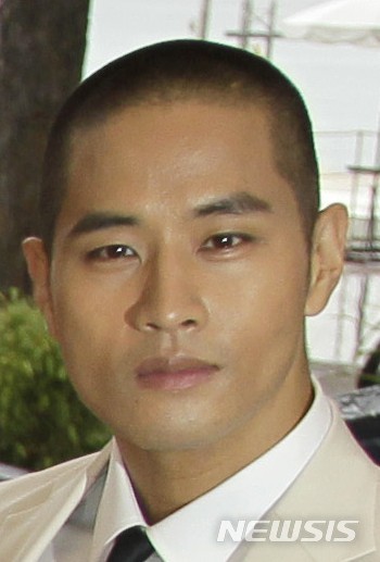 associate_pic4