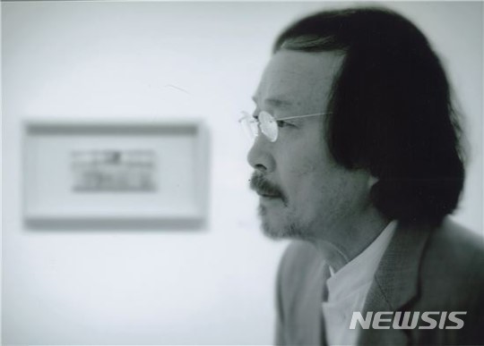 【서울=뉴시스】재일동포 건축가 이타미 준(1937-2011년). 사진은 국립현대미술관 제공.