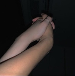 솜해인 커밍아웃 "동성애하고 있다, 사실은 양성애자"