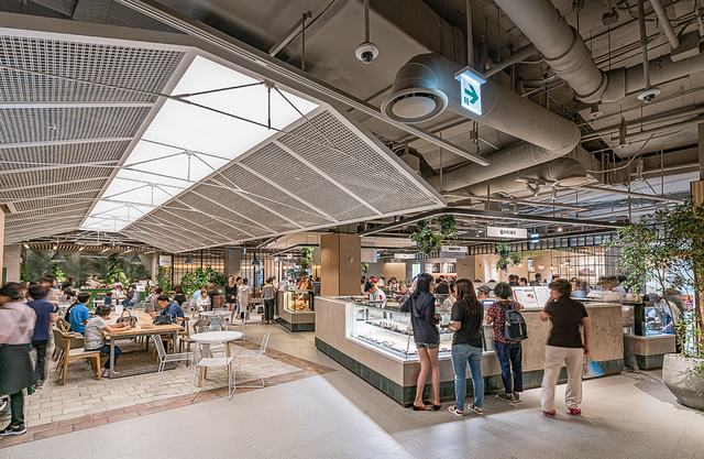 2030 좋아할 '맛집' 다 있다, 현대百 신촌점 식품관 리뉴얼