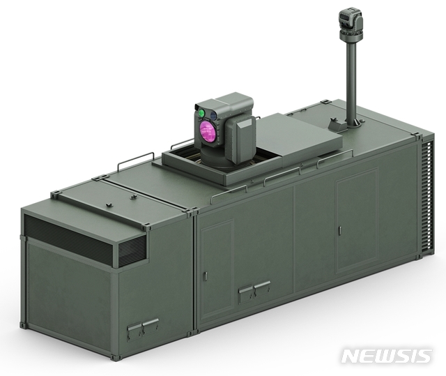 【서울=뉴시스】 방위사업청은 17일 소형 무인기를 격추하는 레이저대공무기 개발에 착수한다고 밝혔다. 사진은 레이저대공무기 형상도. (방사청 제공) 
