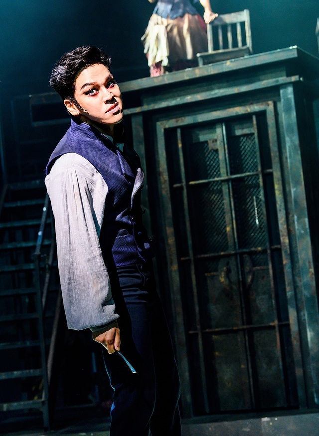 associate_pic4