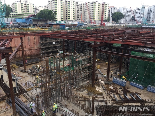 【서울=뉴시스】 GS건설의 싱가포르 북부 지하철 환승역사 공사 현장인 T203 공구.