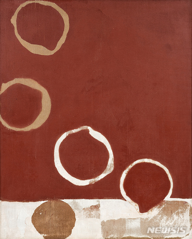 【서울=뉴시스】정상화 Work 70-9-15 1970 Acrylic and oil on canvas 162.2 x 130.3 cm 갤러리현대 제공 © Chung Sang-Hwa Courtesy Gallery Hyundai, Seoul and Lévy Gorvy, New York