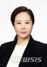 associate_pic