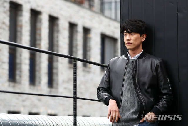associate_pic4