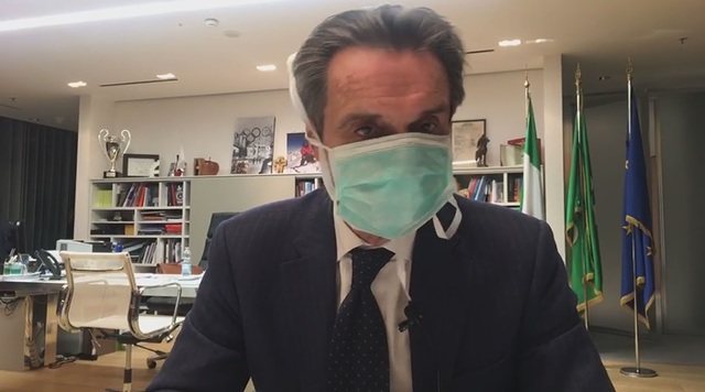 [서울=뉴시스] 아틸리오 폰타나 이탈리아 롬바르디아 주지사는 26일(현지시간) 신종 코로나바이러스 감염증(코로나19) 예방 차원에서 2주간 자가격리에 들어간다고 밝혔다. 그는 앞서 보좌관 한 명이 양성 판정이 나 자신도 검사를 받았지만 현재로선 음성이라고 밝혔다. 2020.2.28. <출처: 아틸리오 폰타나 페이스북>
