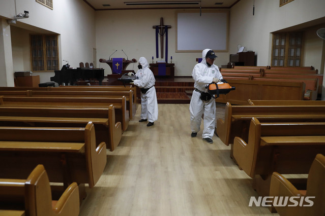 충북 교회 61% '집회 자제' 호소에도 12일 부활절 예배 강행