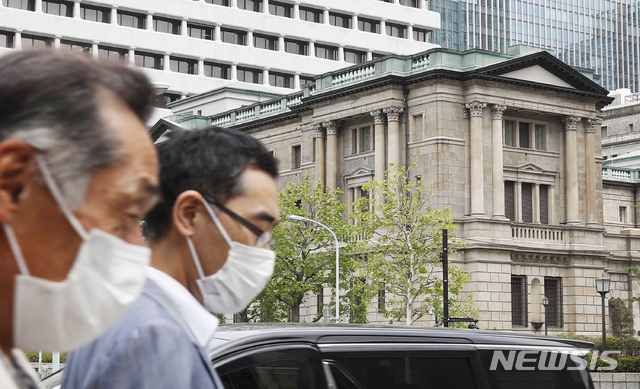 日증시 추락·엔고에 재무성·금융청·일본은행 오늘 회의