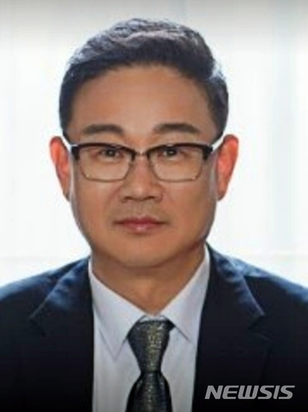 associate_pic