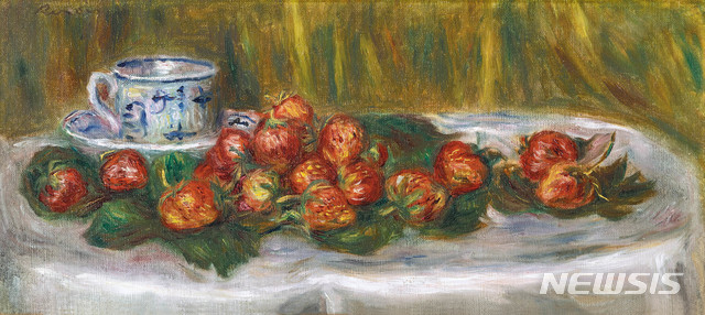 [서울=뉴시스] 피에르 오귀스트 르누아르(1841~1919) FrenchNature Morte aux Fraises Still Life with Strawberriesoil on canvas, 23.5×50.2cm, circa 1905추정가 6억9000만~8억원. 사진=케이옥션 제공.