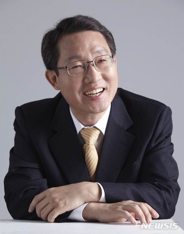 associate_pic
