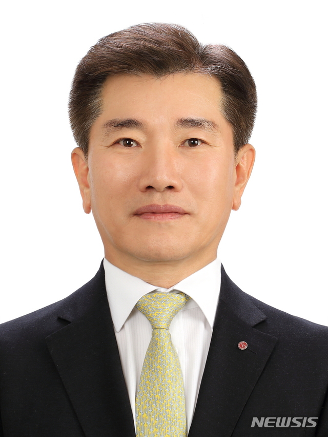 [서울=뉴시스]LG에너지솔루션 CEO 내정 김종현 사장. 2020.11.26. (사진=LG화학 제공)