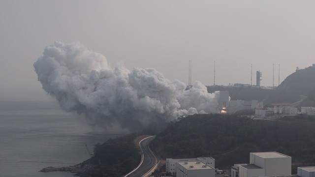 한국형 발사체 '누리호' 1단 엔진 첫 연소시험 성공