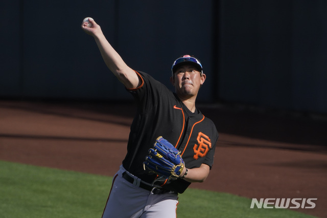 [스코츠데일=AP/뉴시스] 메이저리그(MLB) 샌프란시스코 자이언츠의 야마구치 슌. 2021.02.26