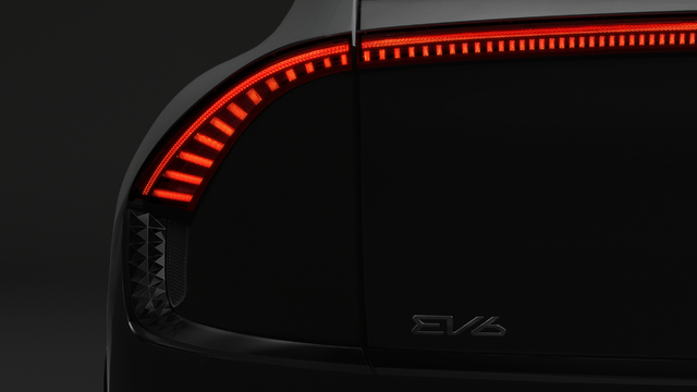 [서울=뉴시스]기아는 9일 기아 최초의 전용 전기차 EV6의 티저 영상과 이미지를 공개했다. 기아는 이달 말 EV6의 온라인 월드프리미어 이벤트(세계 최초공개 행사)를 통해 자세한 EV6의 상품성을 공개할 계획이다. (사진=기아 제공) 2021.03.09. photo@newsis.com *재판매 및 DB 금지