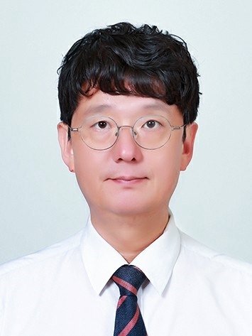 associate_pic